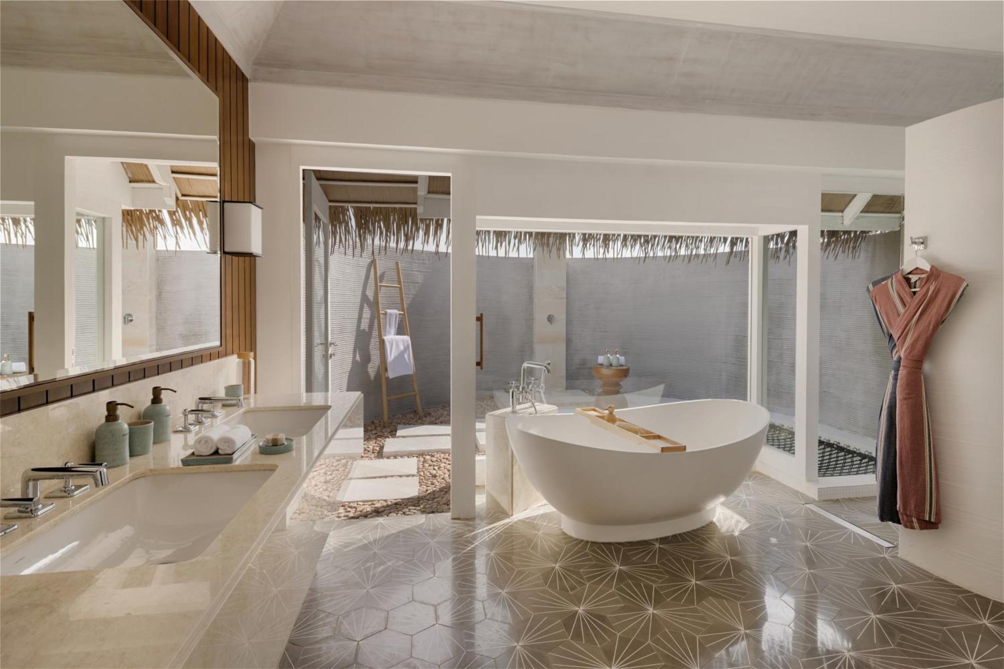 Villa Familiare sull'Acqua con Piscina